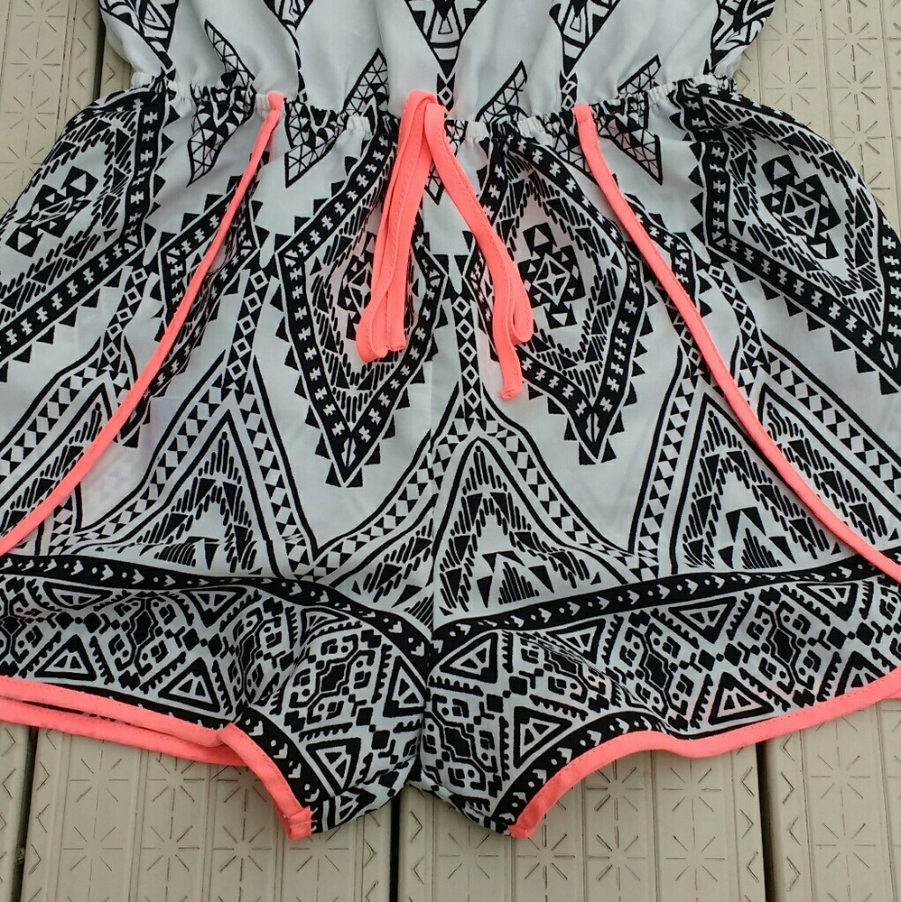 Romper - Picture 2 of 3